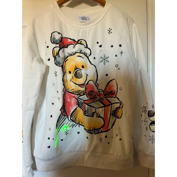 NEW NWT White Med WINNIE THE POOH Christmas Holiday LIGHT UP Roomy Sweatshirt - Picture 9 of 9
